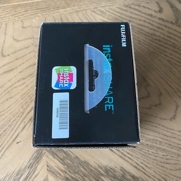 Fujifilm Instax Share Smartphone Printer SP-1 - Picture 4 of 4